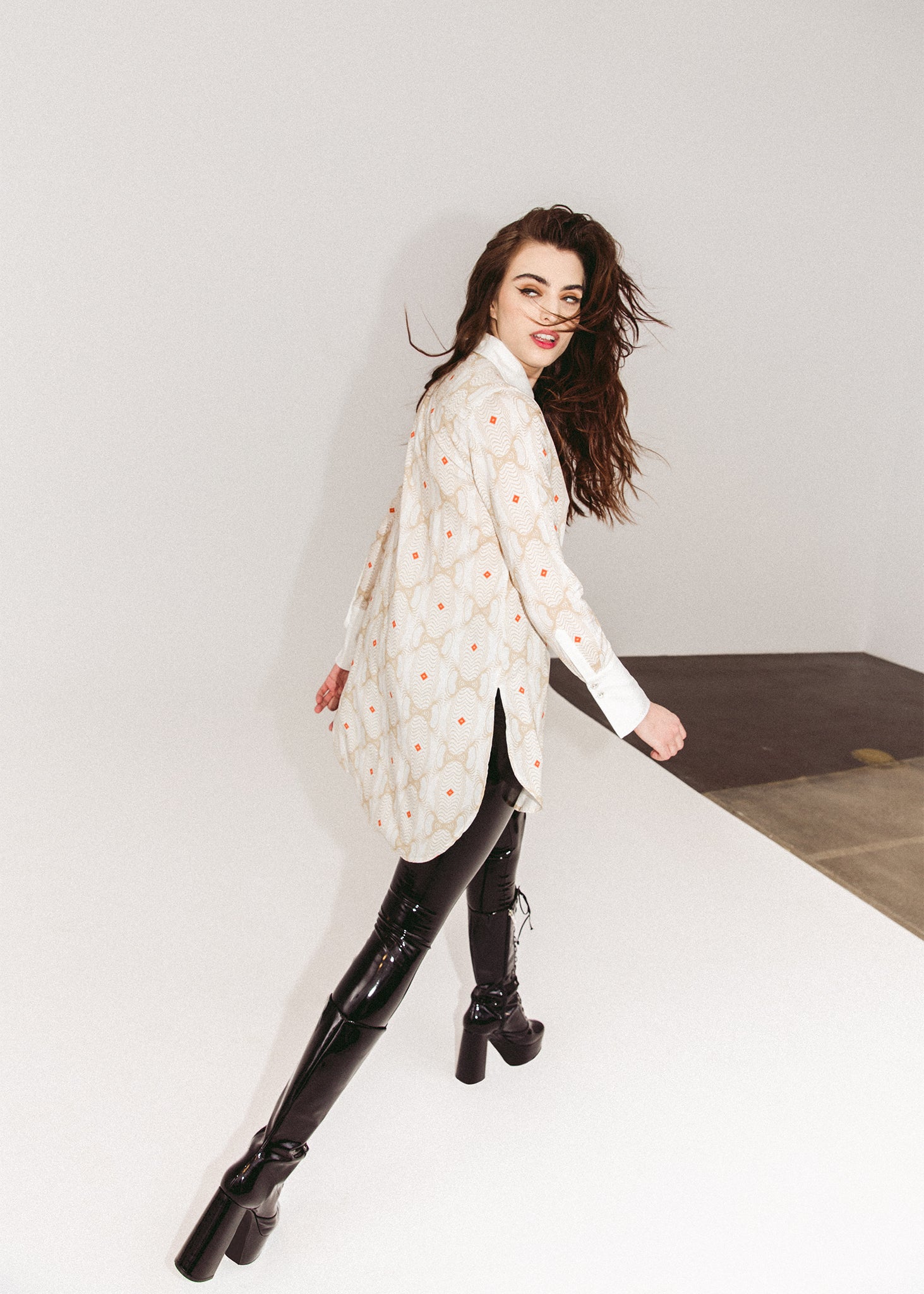 Geometric Print Long Blouse